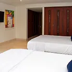 Mega 7 Bedroom Mansion In Bocagrande