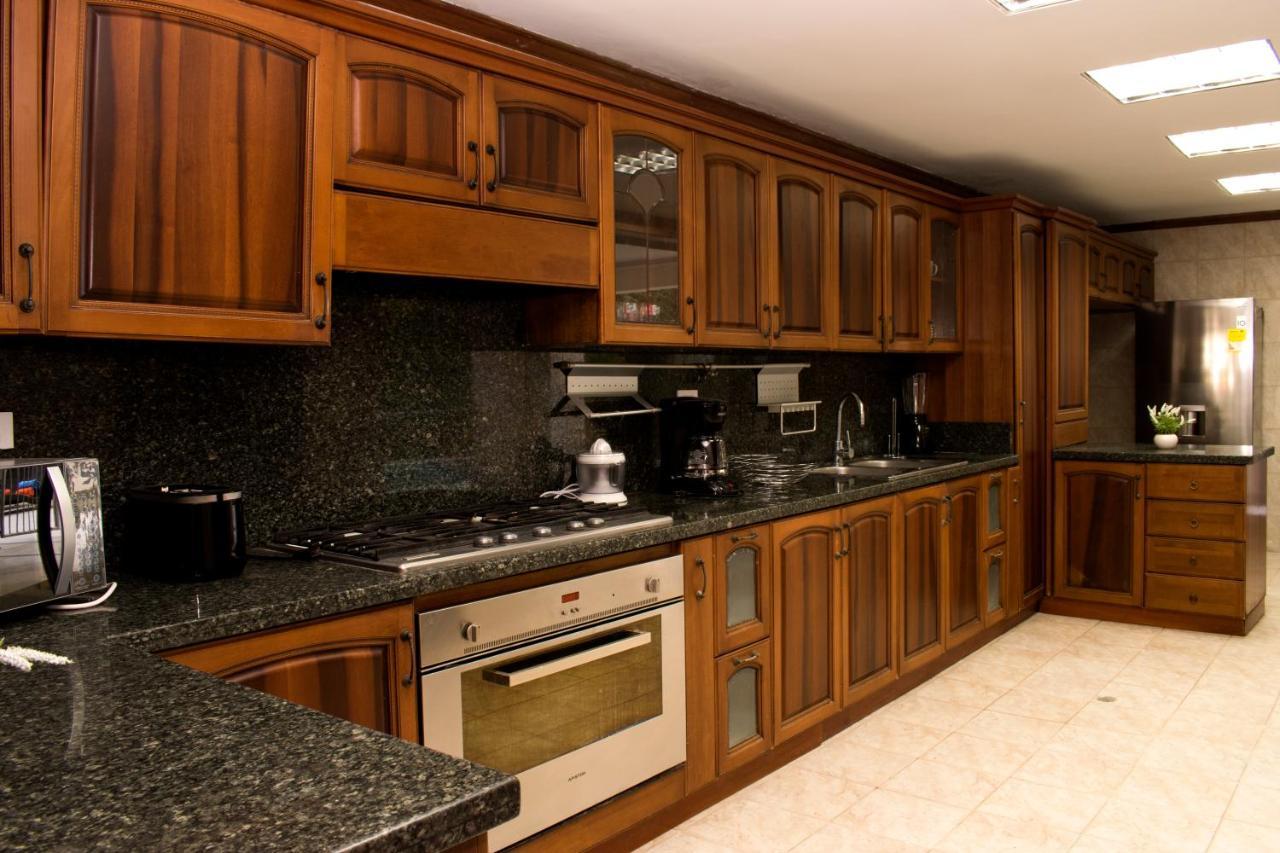 Сasa de vacaciones Mega 7 Bedroom Mansion In Bocagrande *