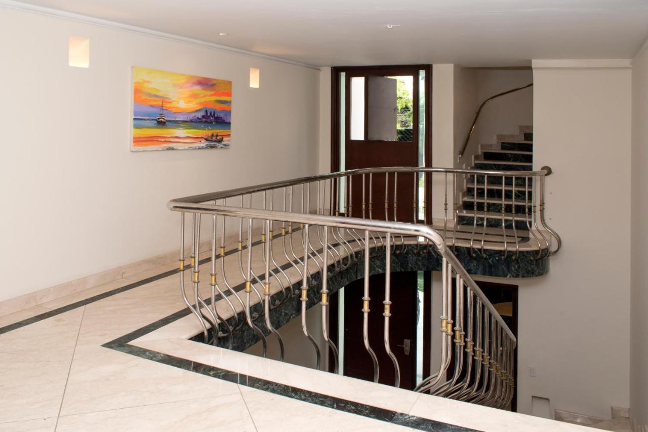 Сasa de vacaciones Mega 7 Bedroom Mansion In Bocagrande